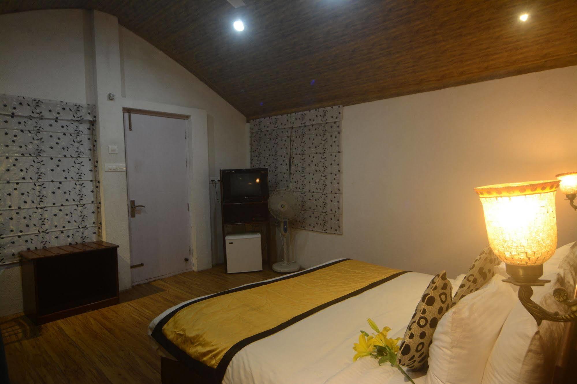 Hotel The Exotica Dharamsala Zewnętrze zdjęcie