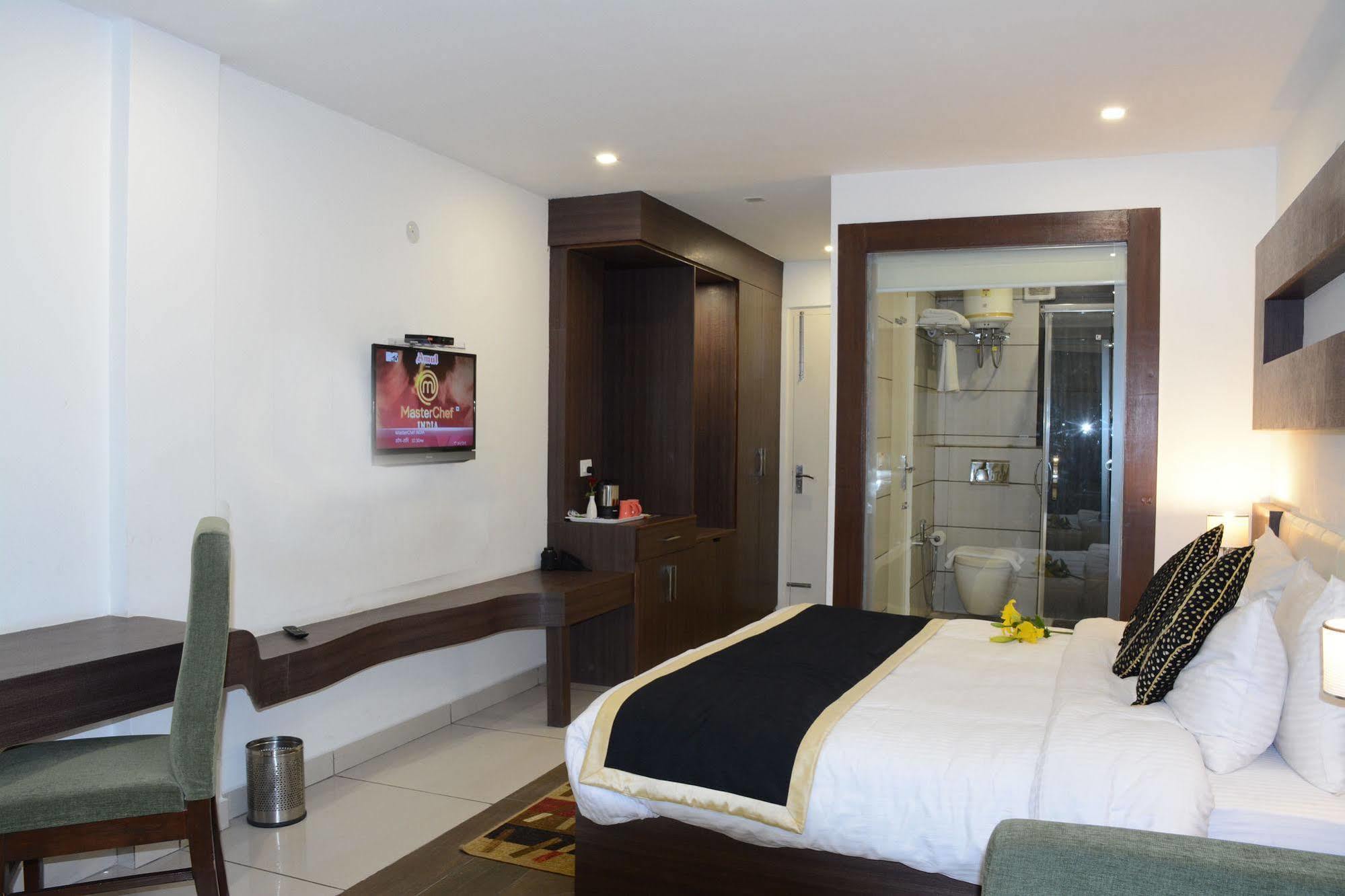 Hotel The Exotica Dharamsala Zewnętrze zdjęcie