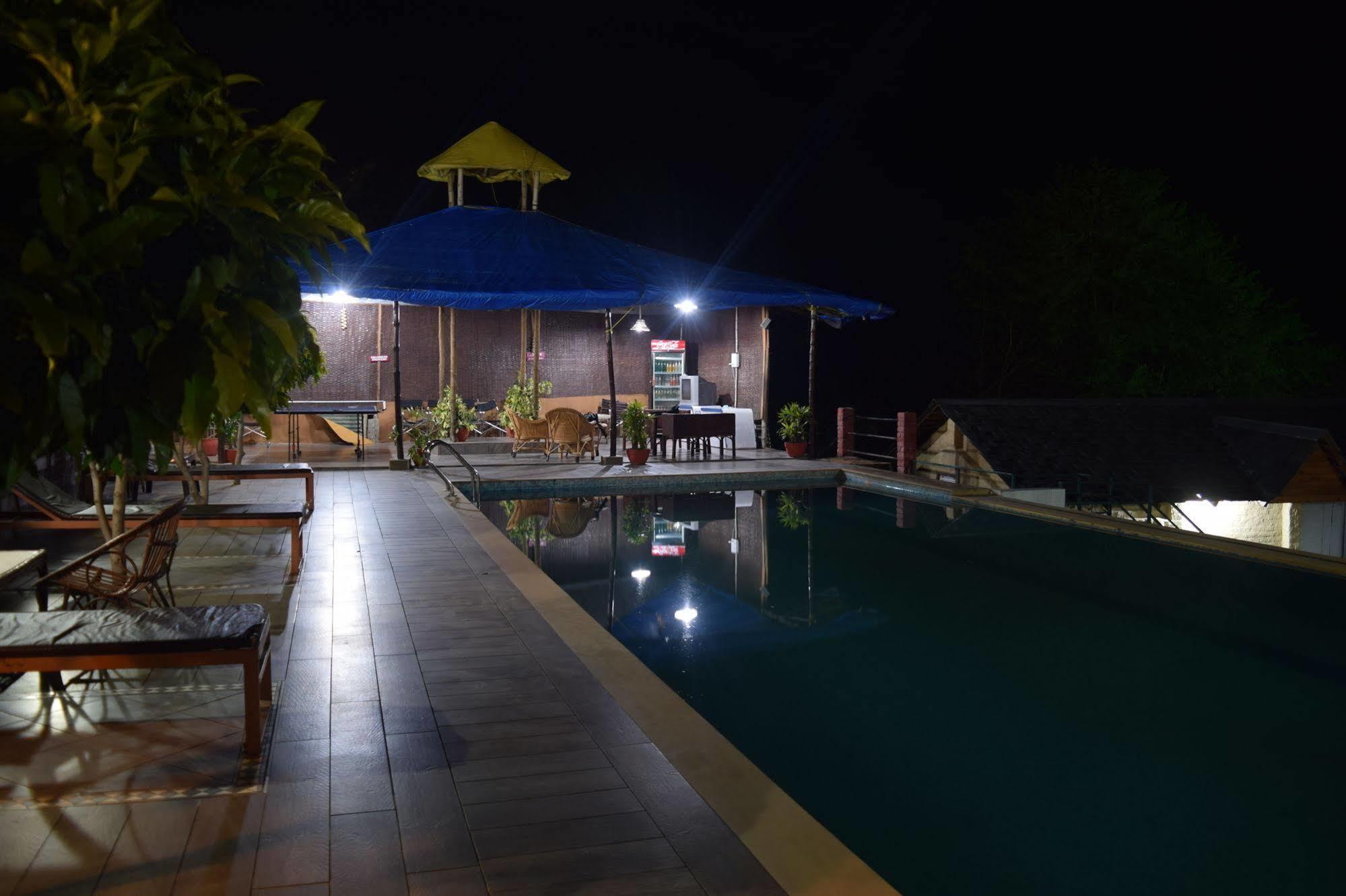 Hotel The Exotica Dharamsala Zewnętrze zdjęcie